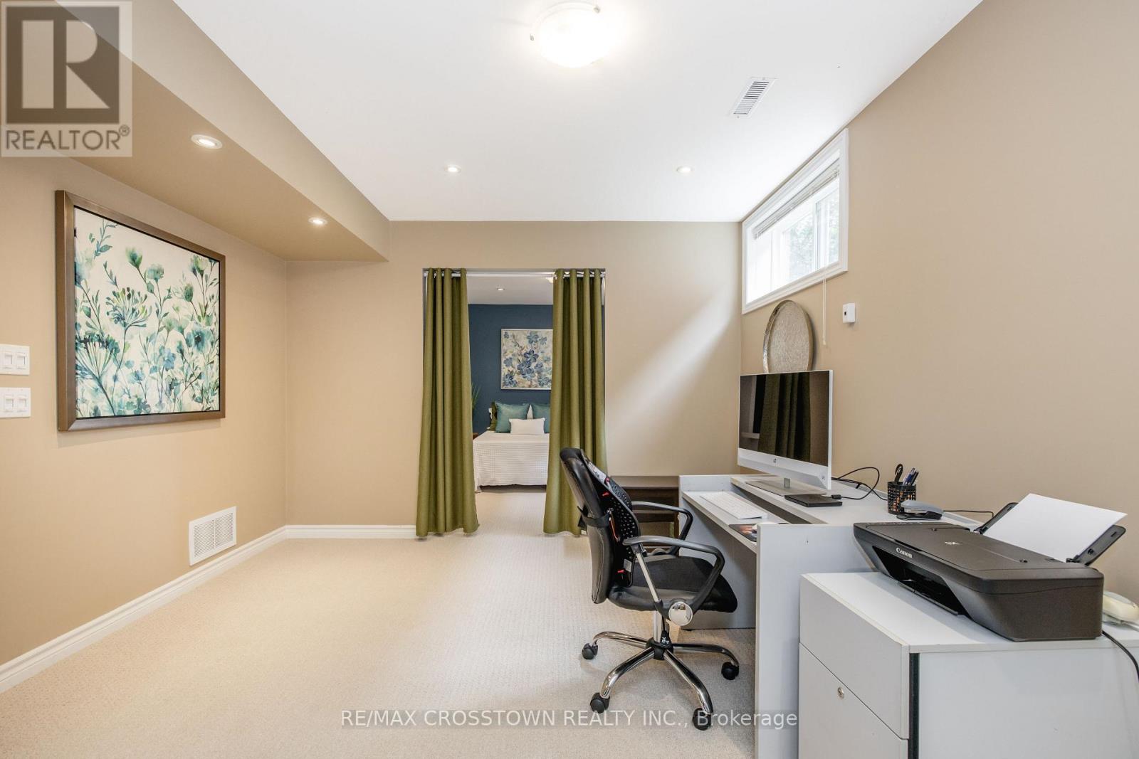 11 REVELSTOKE COURT - 42