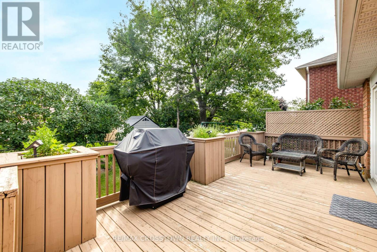 11 REVELSTOKE COURT - 47