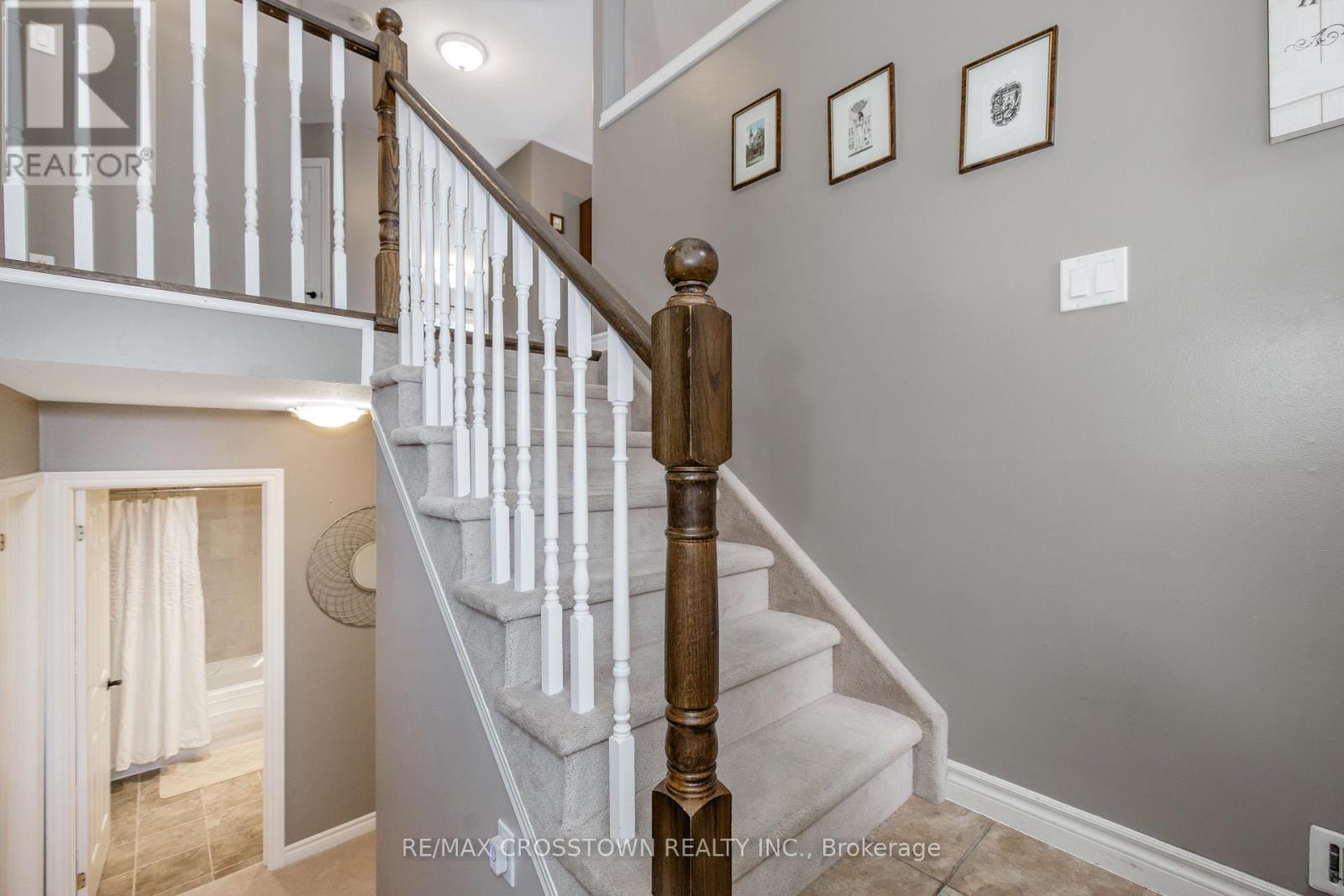 11 REVELSTOKE COURT - 5