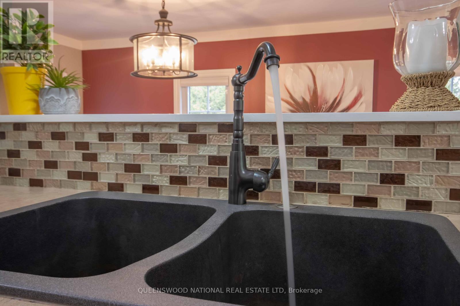 121 SANDHILL DRIVE - 18