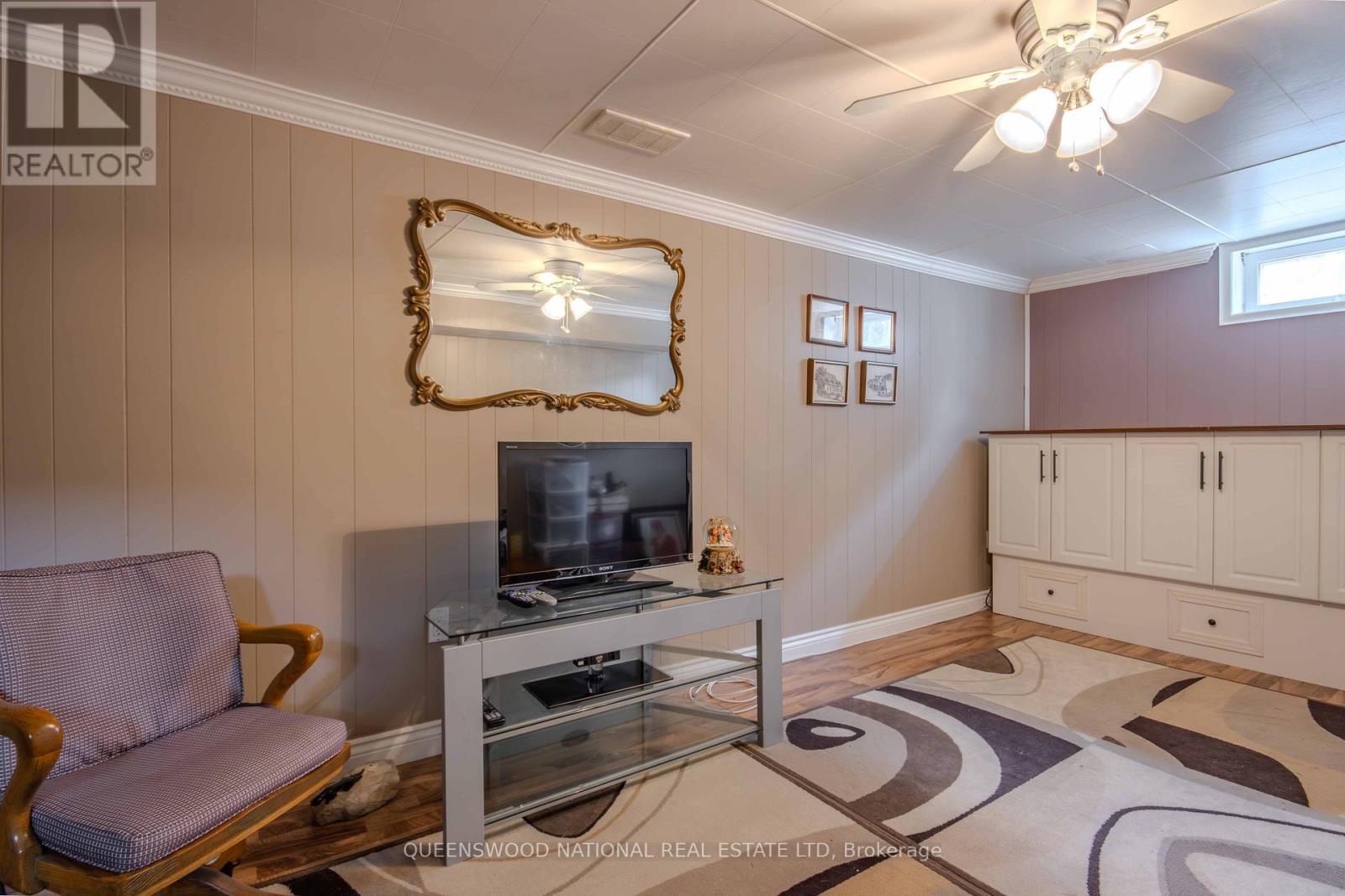 121 SANDHILL DRIVE - 28