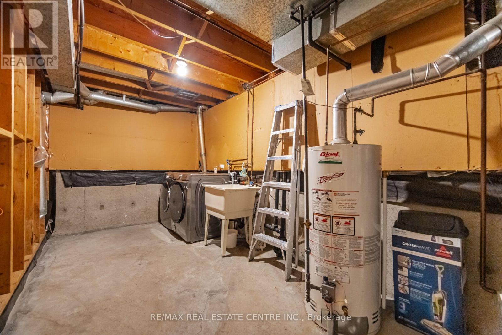706 CARRYING PLACE - Image 46