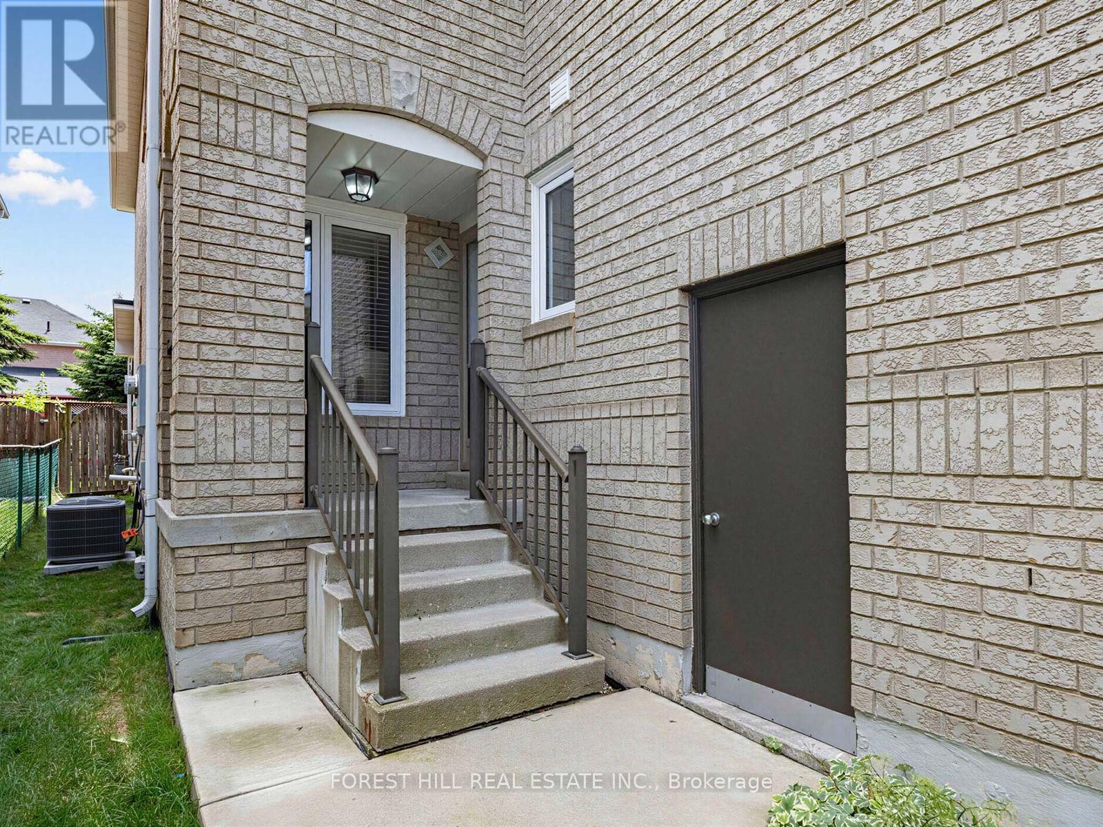 41 PRAIRIE ROSE CIRCLE - 39