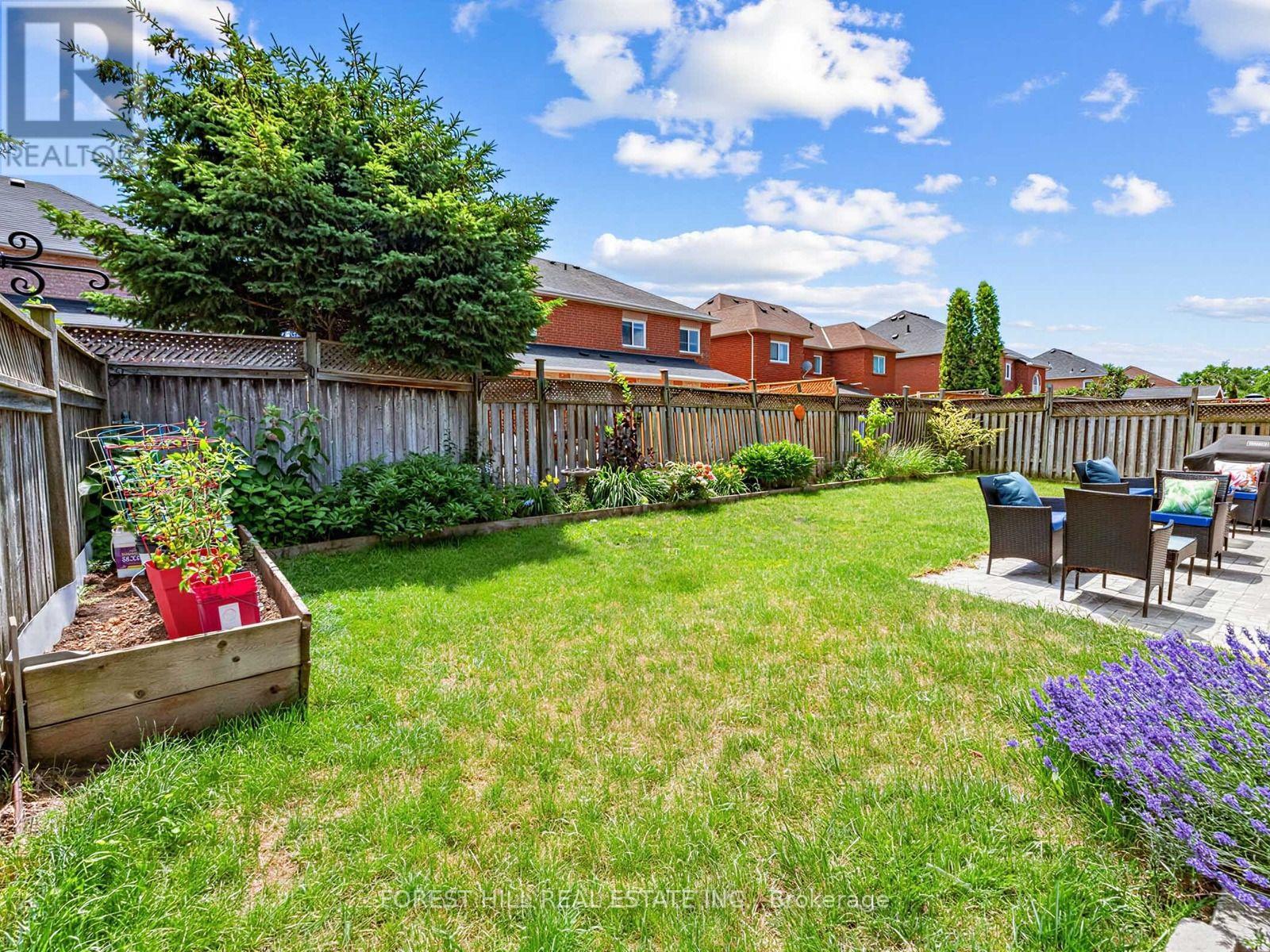 41 PRAIRIE ROSE CIRCLE - 45