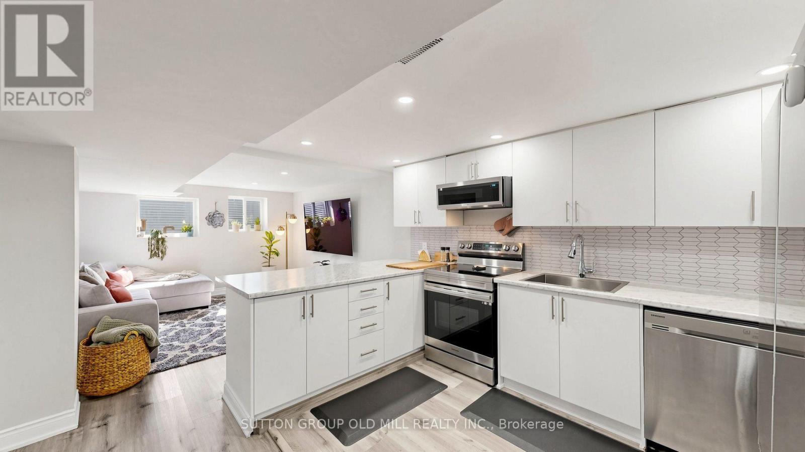 19 ASCOT AVENUE - 36