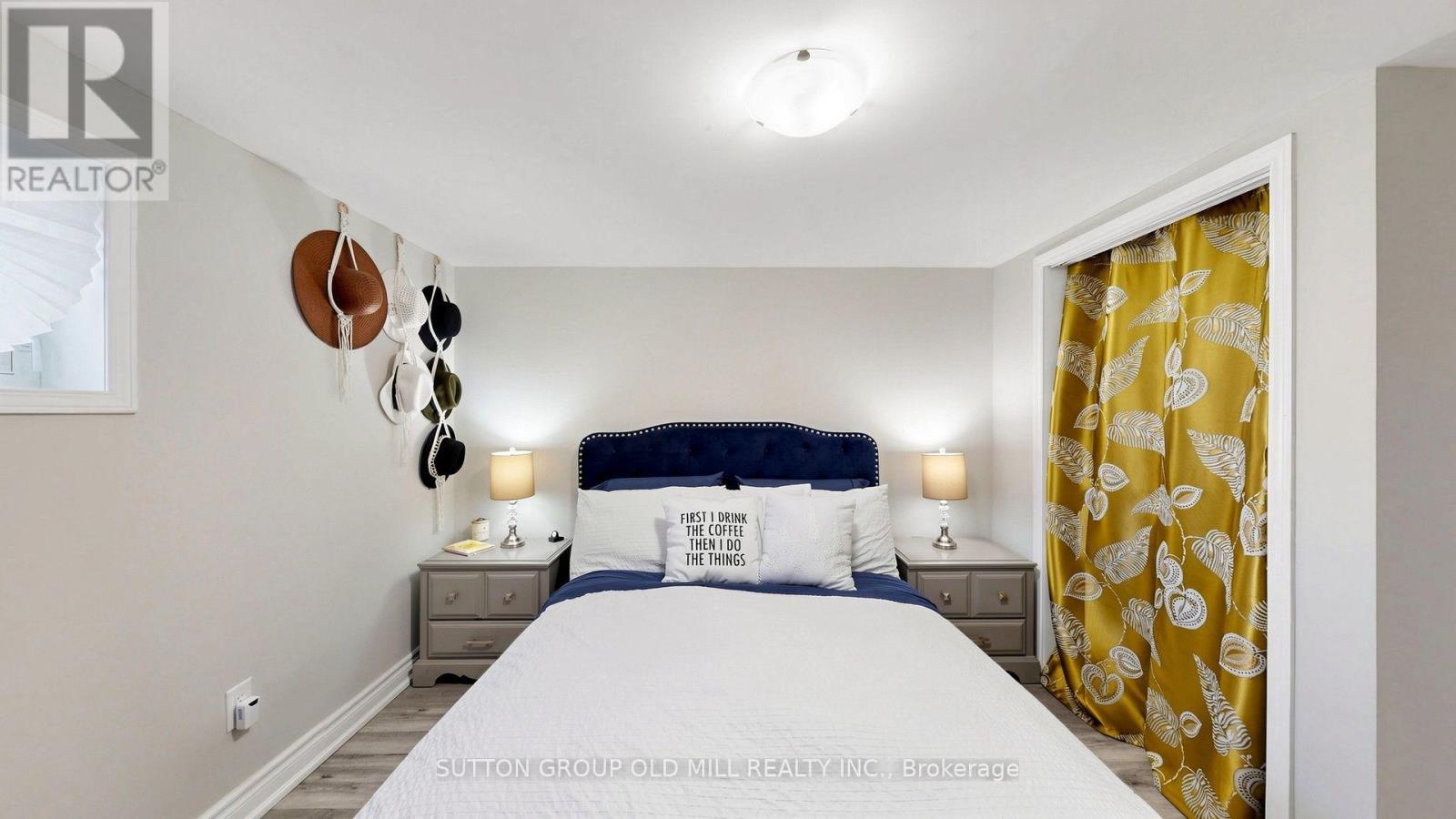 19 ASCOT AVENUE - 43