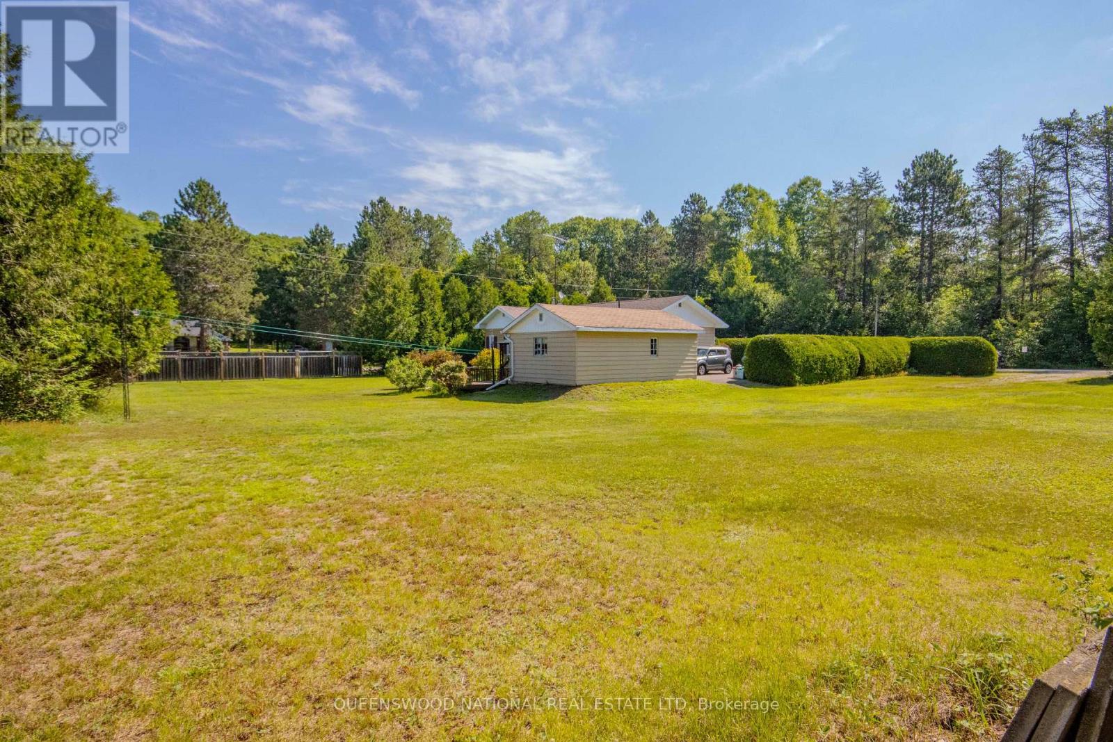 121 SANDHILL DRIVE - 47