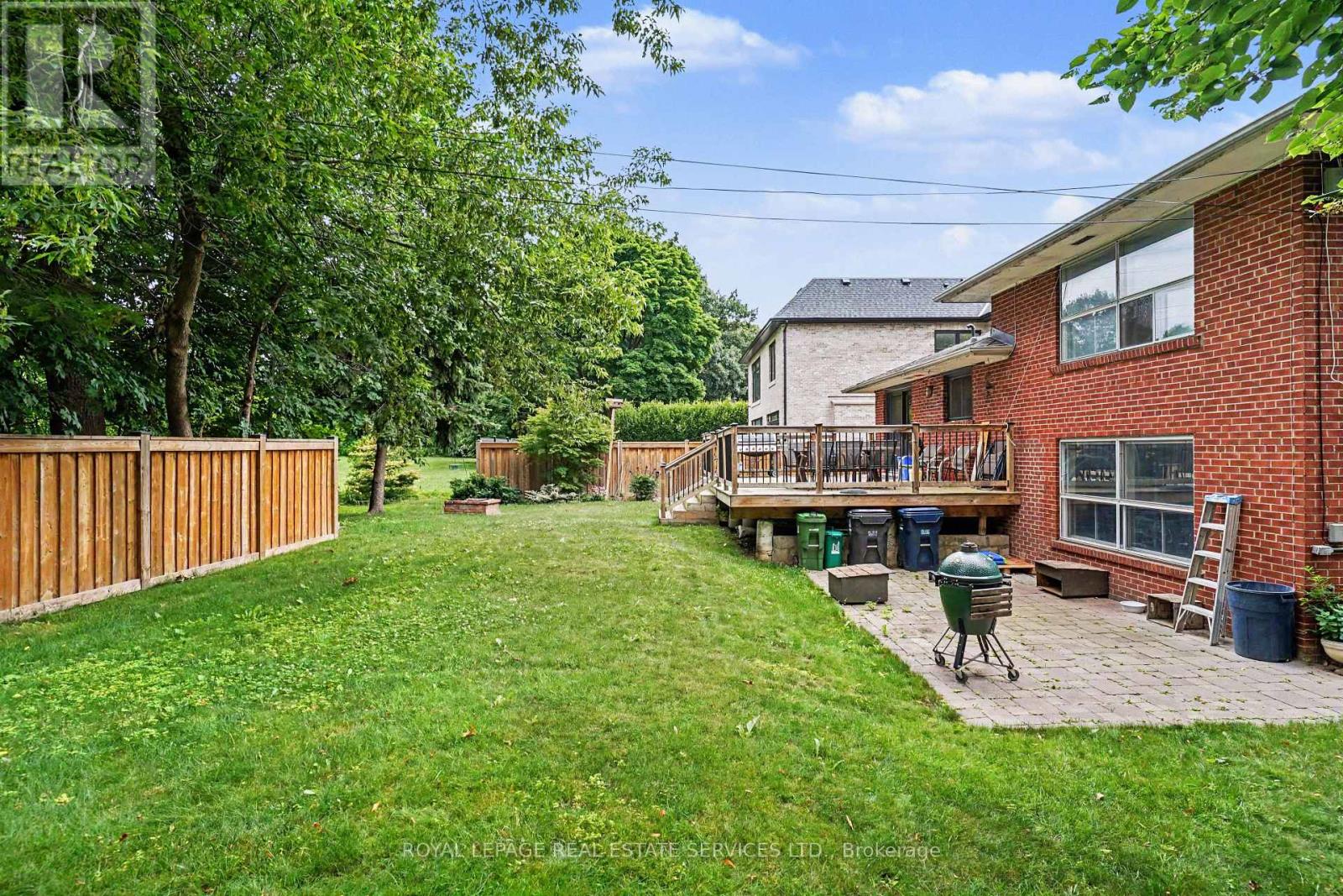 14 MOSSFORD COURT - 24