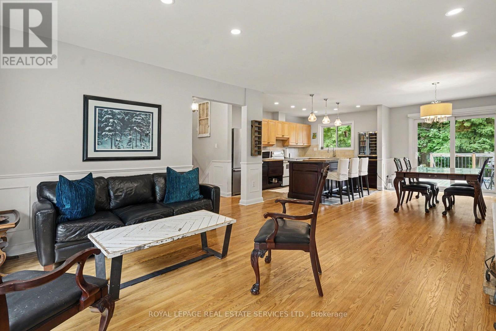 14 MOSSFORD COURT - 4