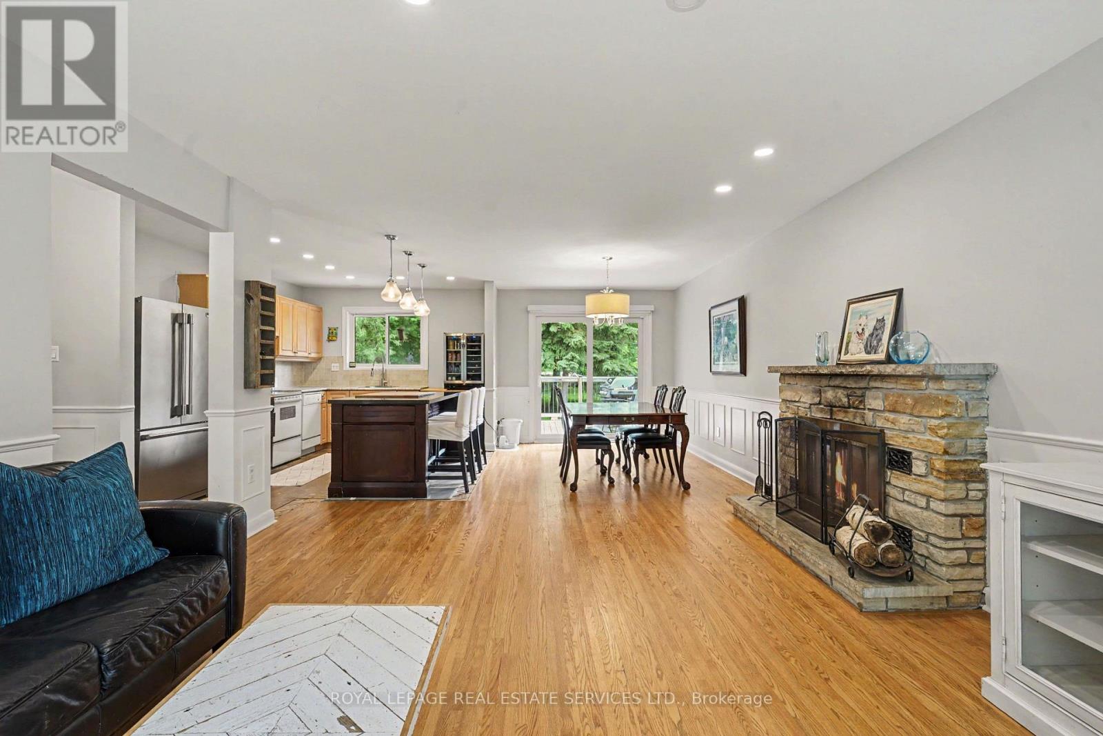 14 MOSSFORD COURT - 6