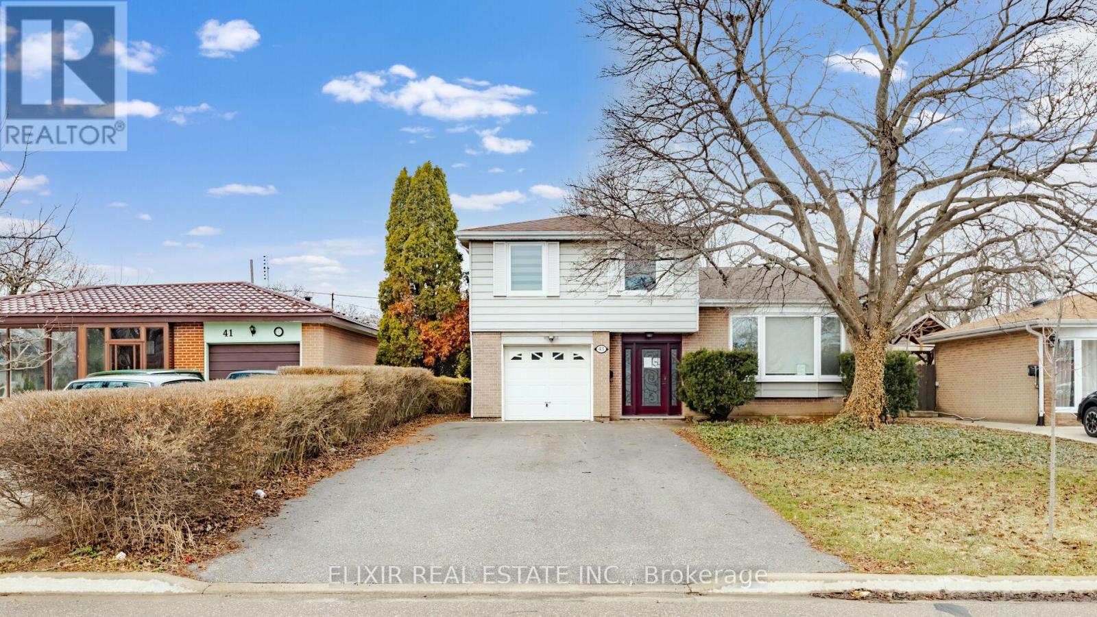 43 BROMLEY CRESCENT - 1
