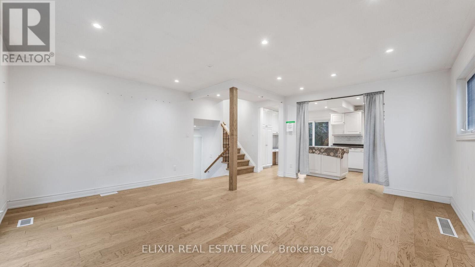43 BROMLEY CRESCENT - 14