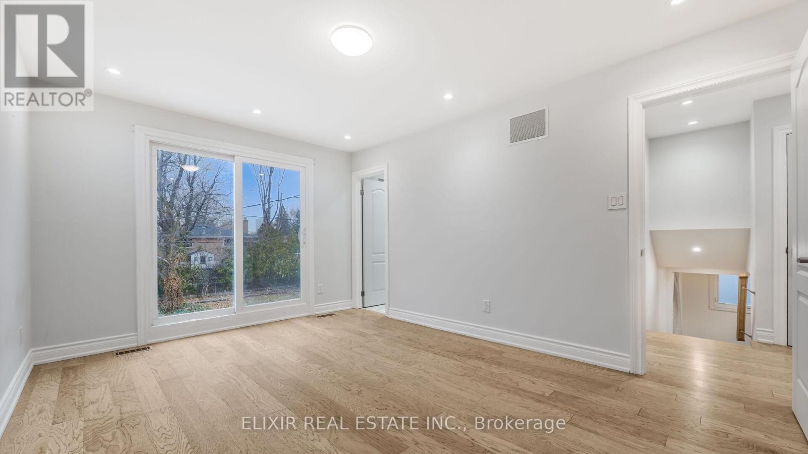 43 BROMLEY CRESCENT - 23