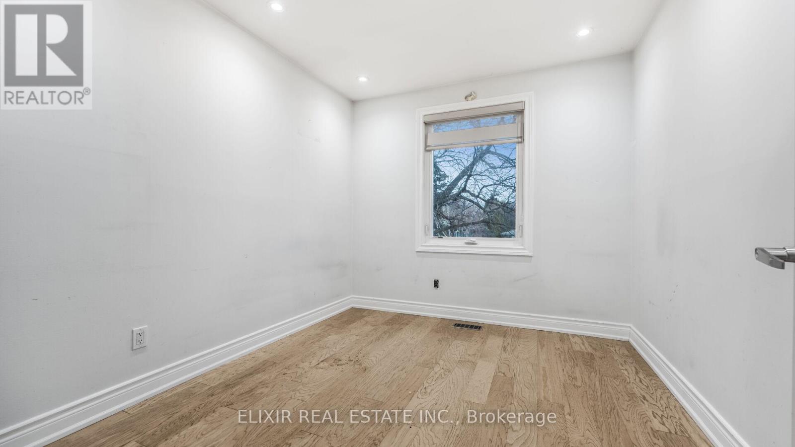43 BROMLEY CRESCENT - 30