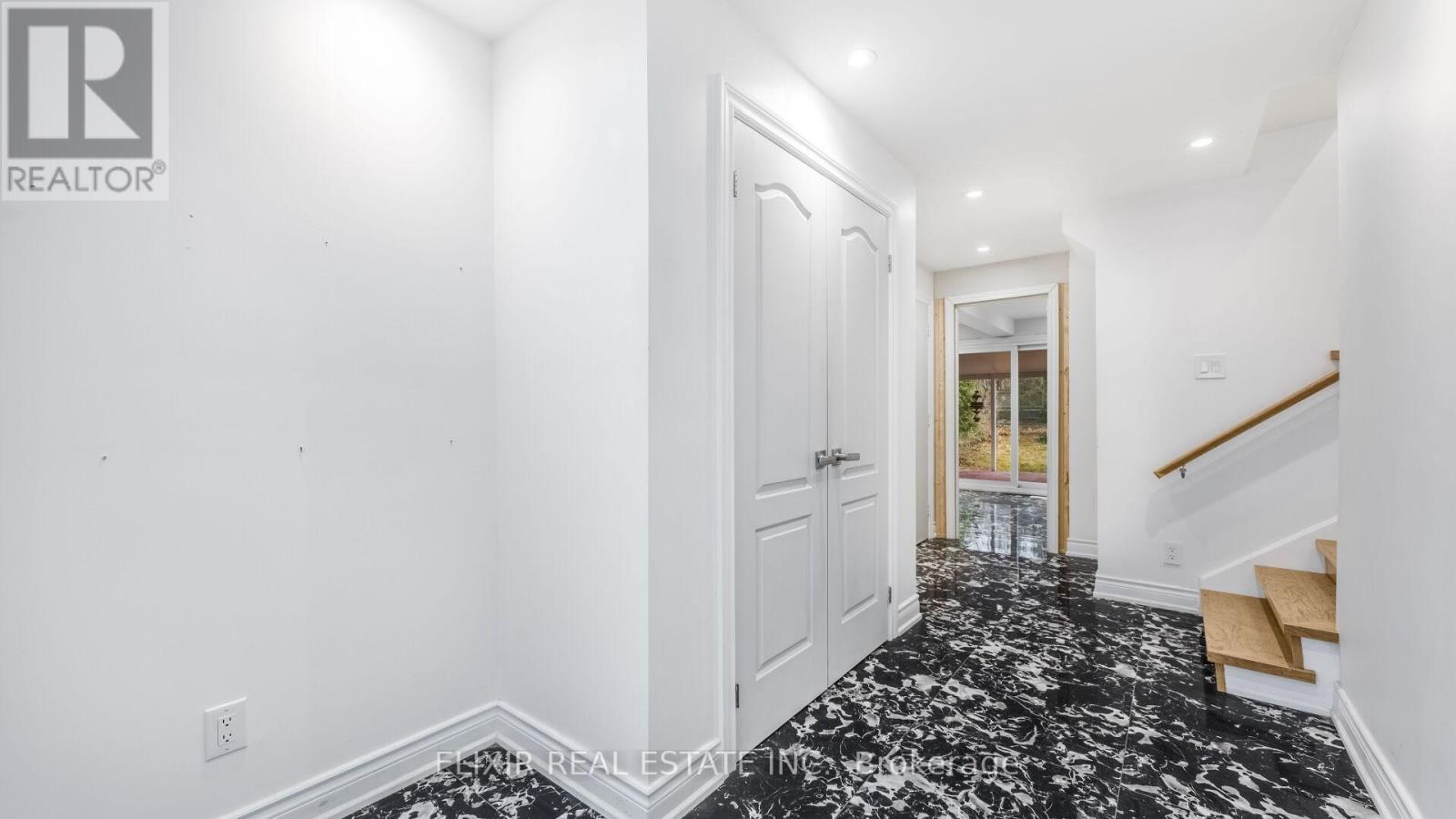 43 BROMLEY CRESCENT - 8