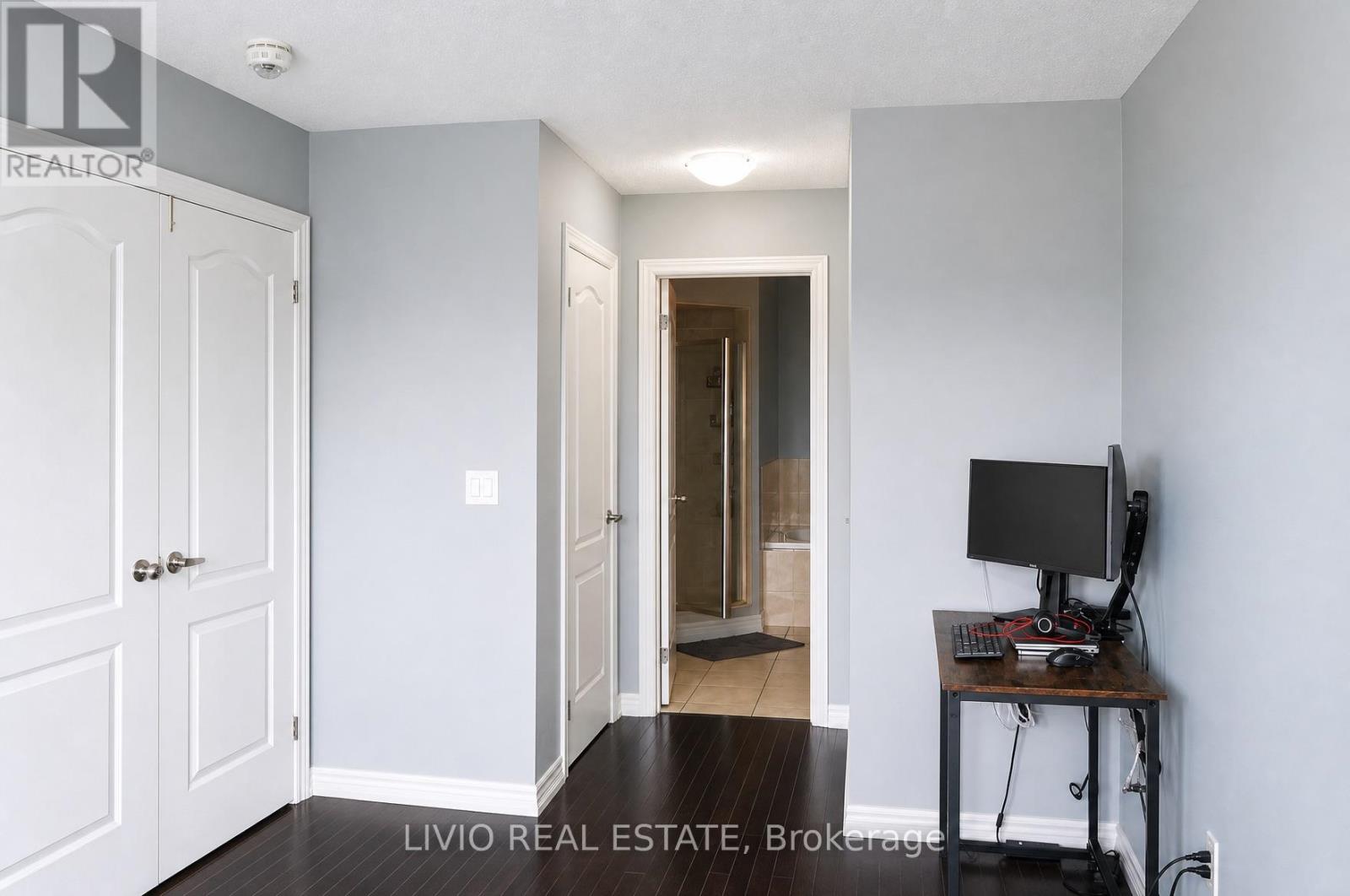 34 DAVENFIELD CIRCLE - 24