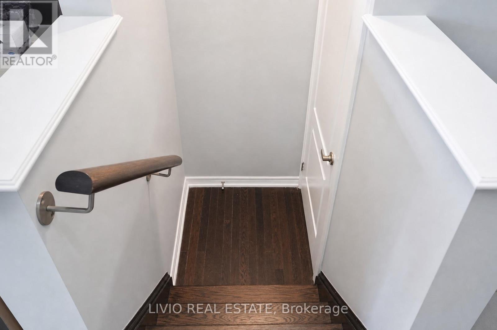 34 DAVENFIELD CIRCLE - 30