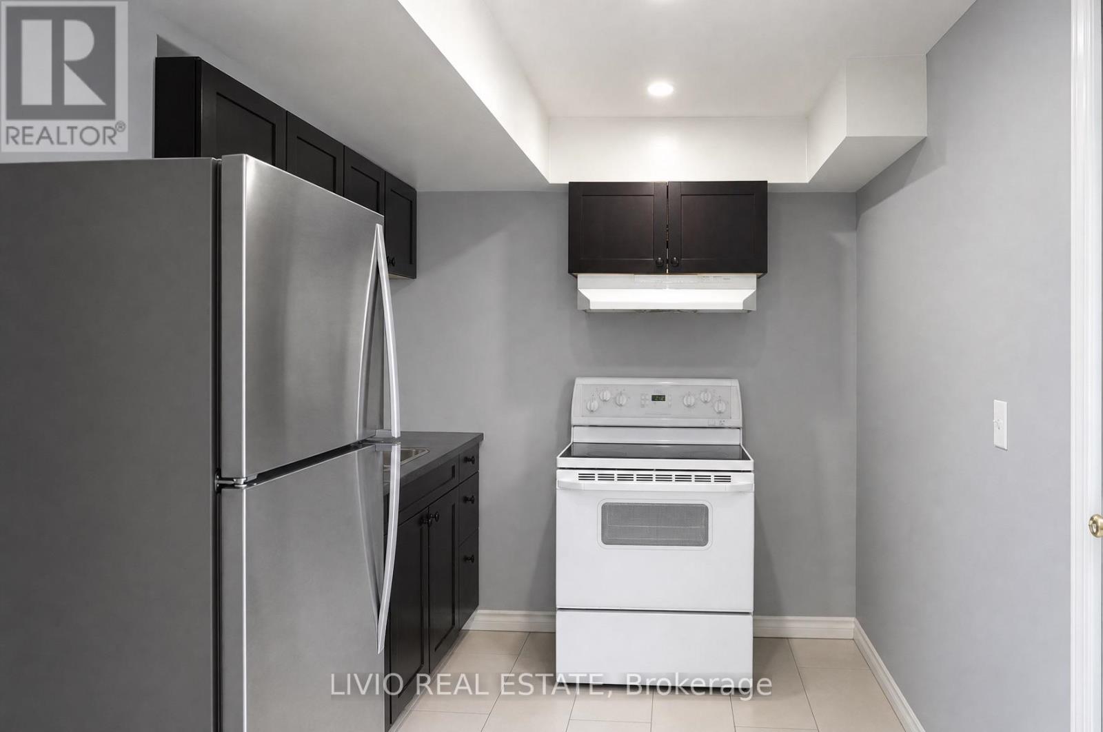 34 DAVENFIELD CIRCLE - 36