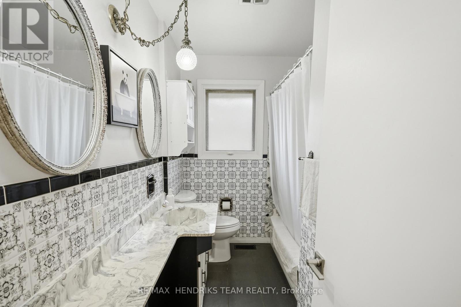 32 HANSON DRIVE - Image 15