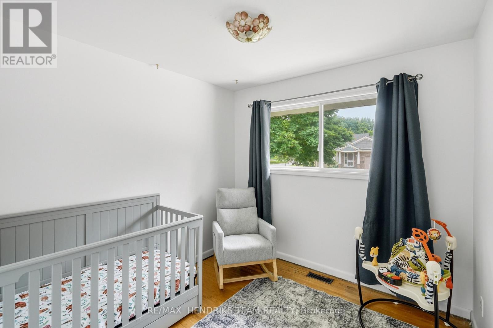 32 HANSON DRIVE - Image 12