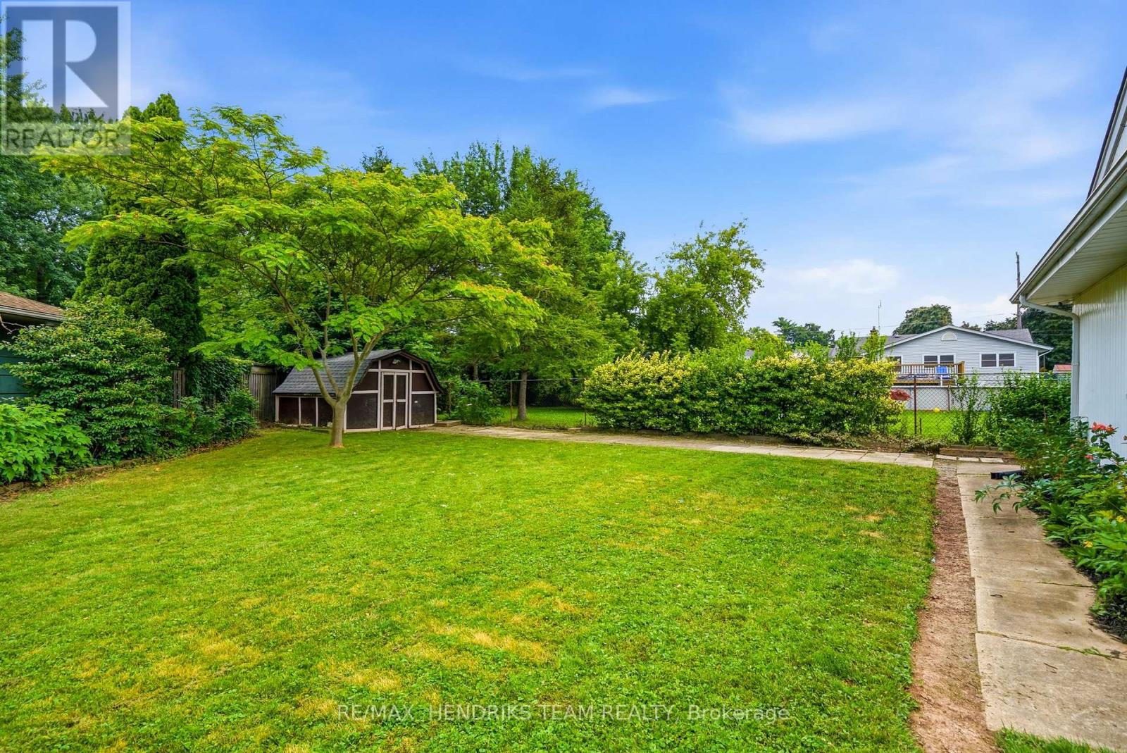32 HANSON DRIVE - Image 24
