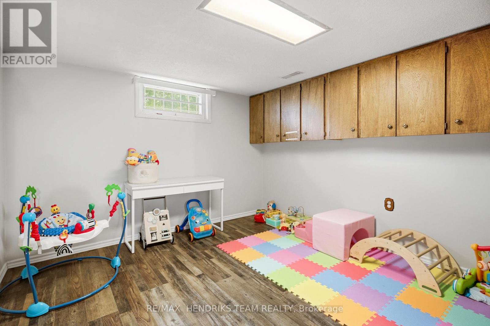 32 HANSON DRIVE - Image 21