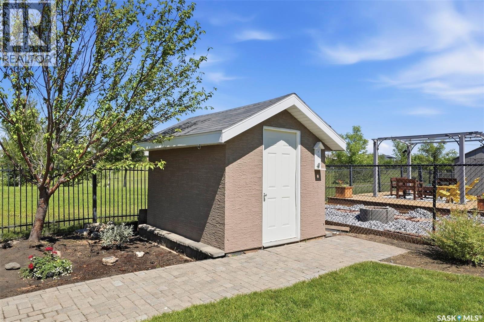 234 Denham CRESCENT — photo 41