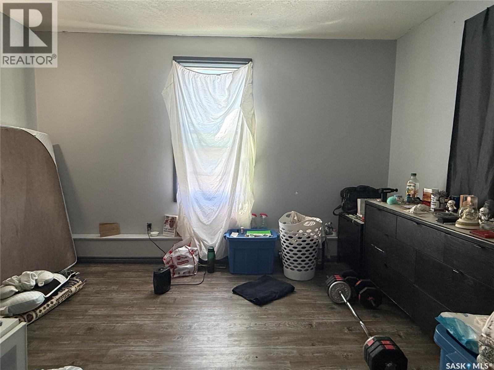 707 Railway AVENUE - 10