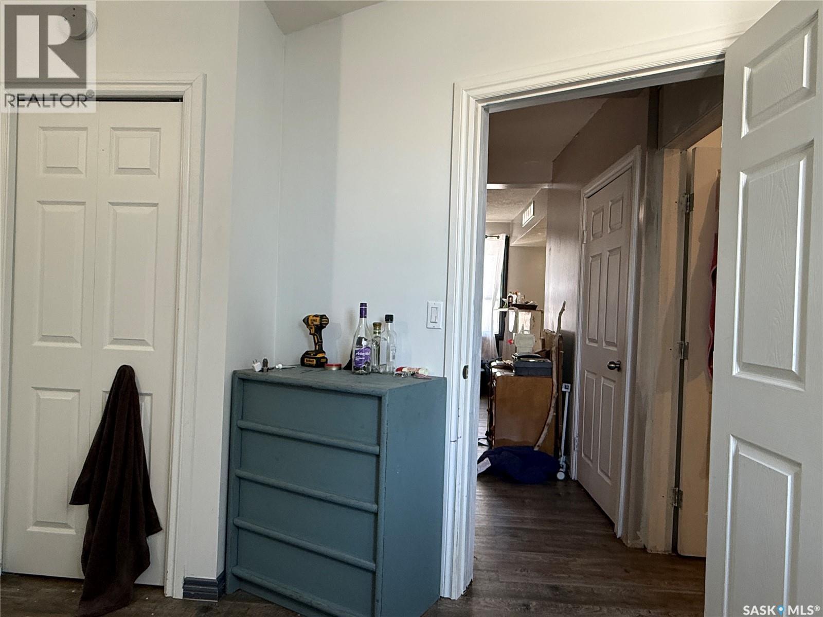 707 Railway AVENUE - 13