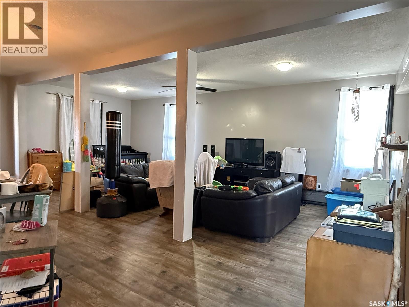 707 Railway AVENUE - 8