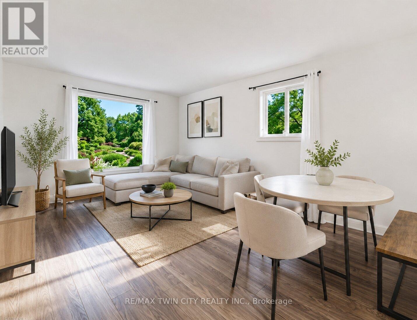 #15 119 CEDAR STREET S - 7