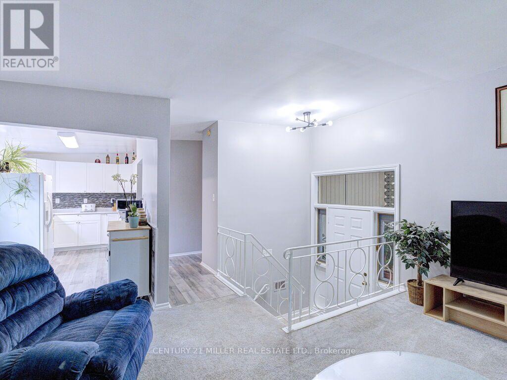 154 LUSCOMBE STREET - 10