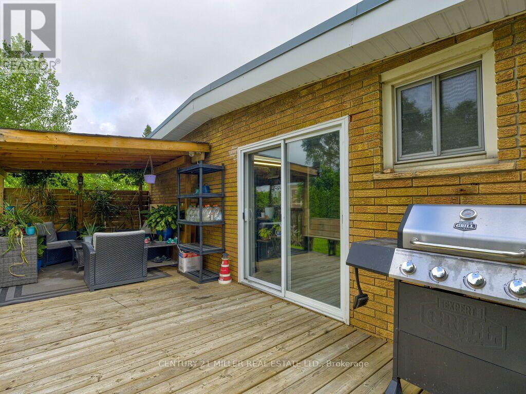 154 LUSCOMBE STREET - 24