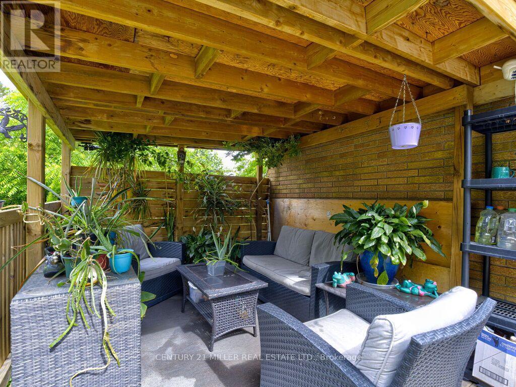 154 LUSCOMBE STREET - 26