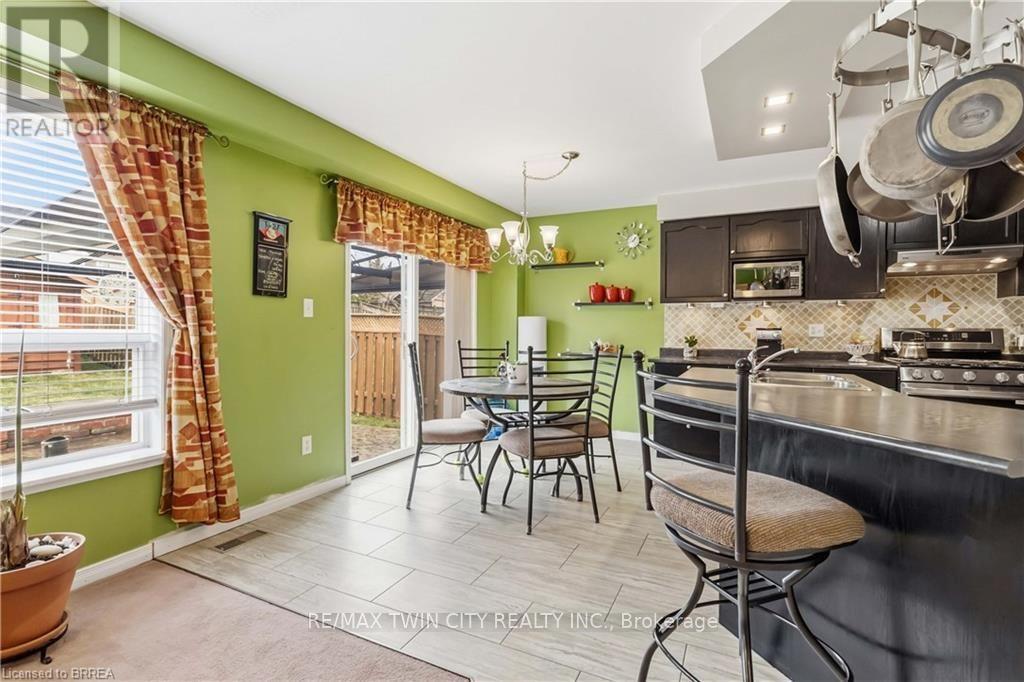 156 OSBORN AVENUE - 23