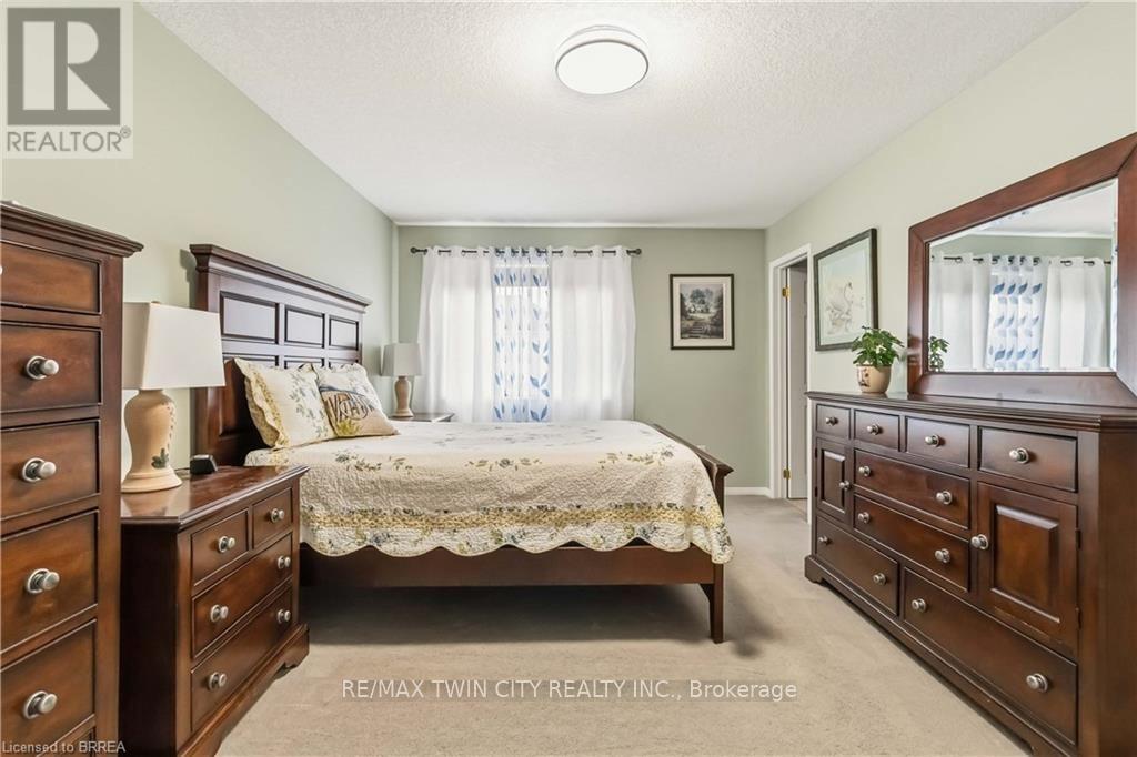 156 OSBORN AVENUE - 38