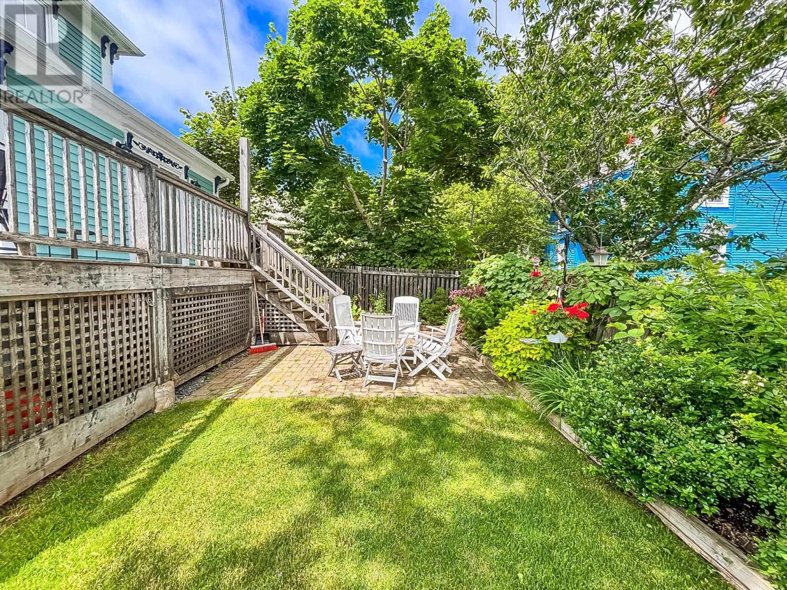 Property 36 of 50 of 61 York Street