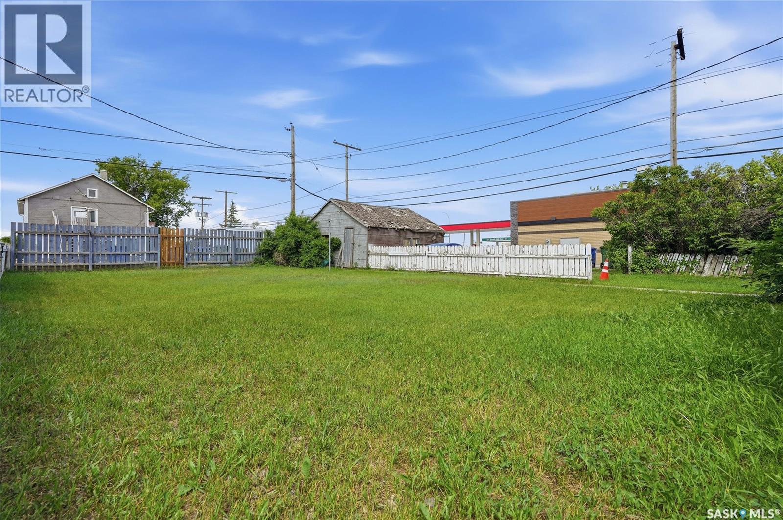 916 Iroquois STREET W - 27