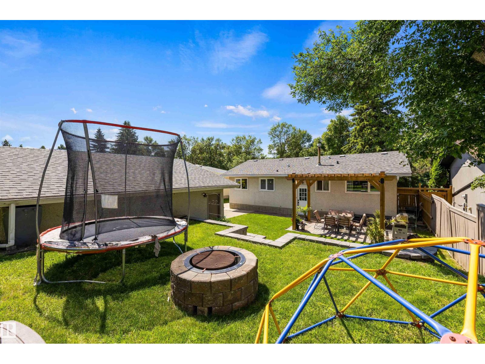 26 MILBURN CR - 40