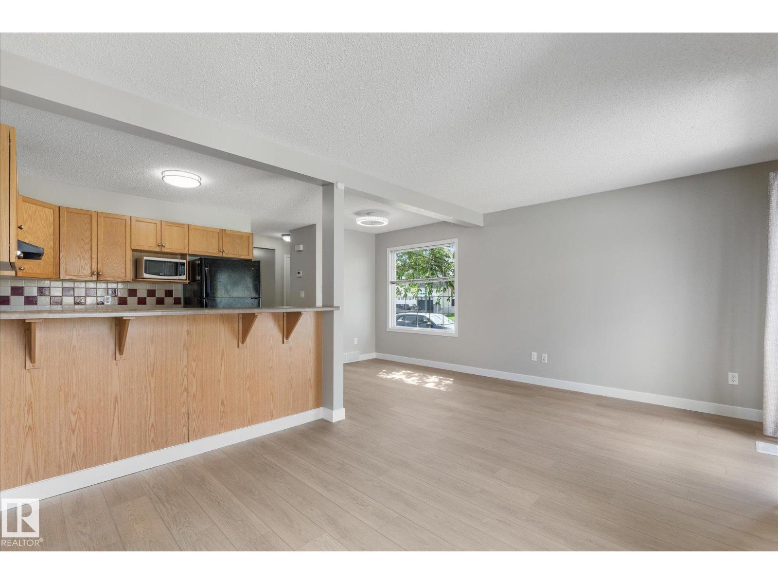 5540 163 AV NW - 13