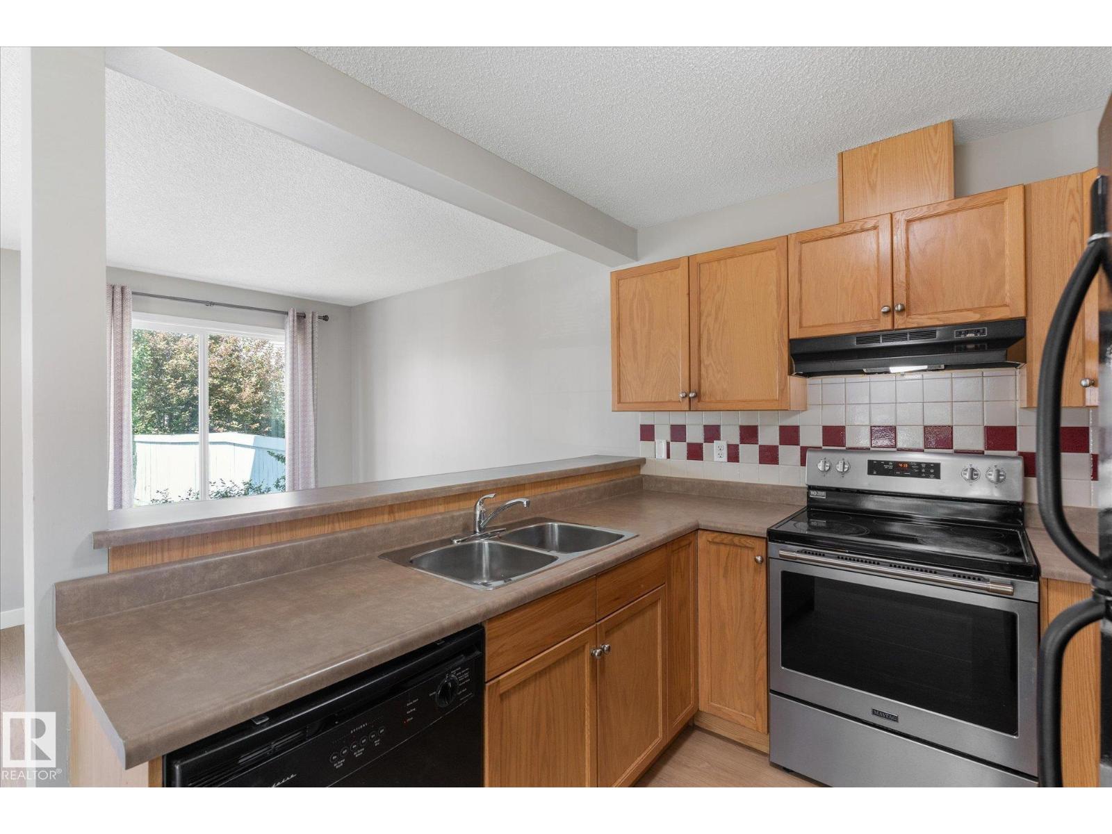 5540 163 AV NW - 15