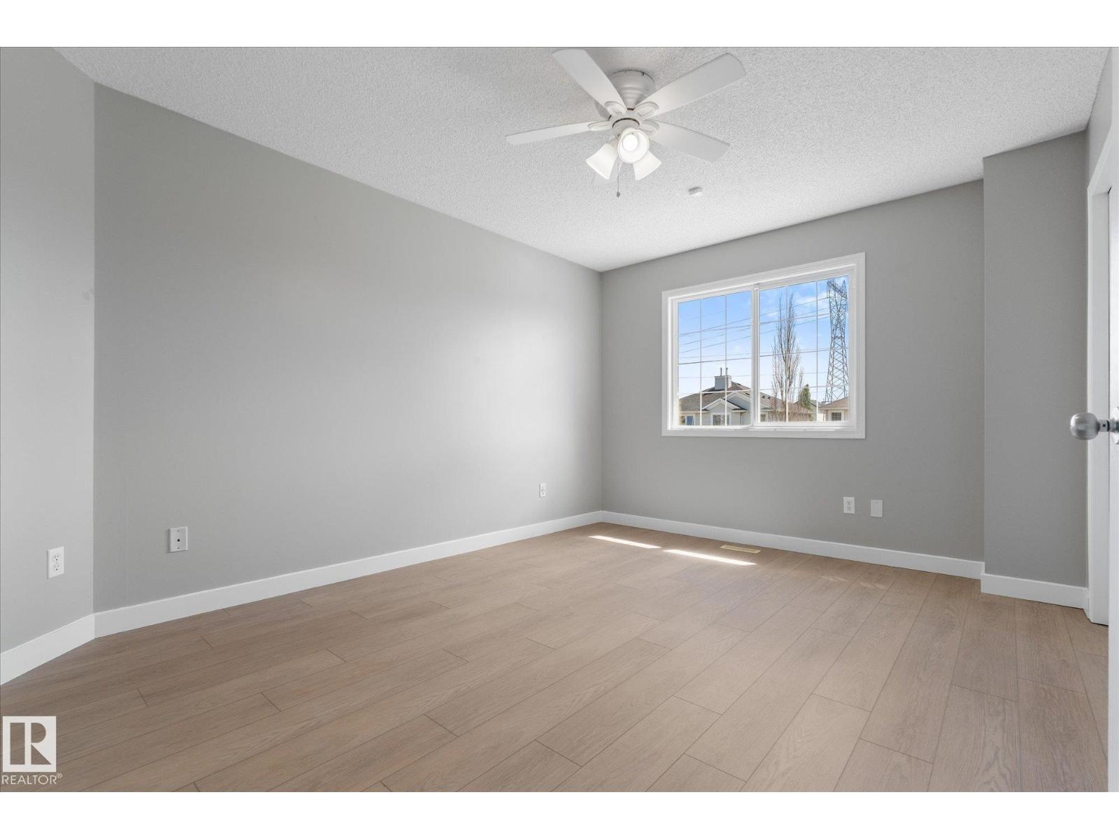 5540 163 AV NW - 20