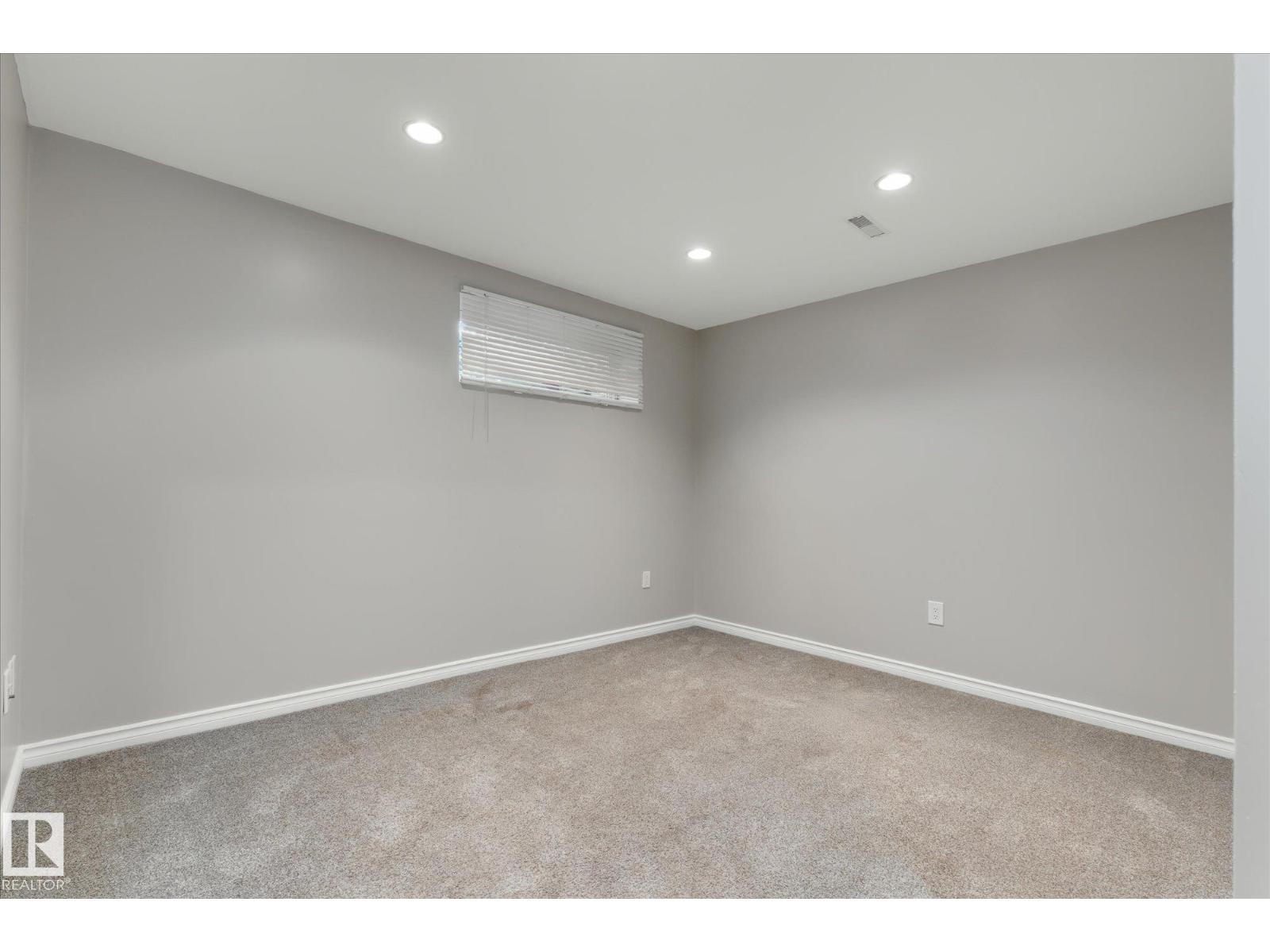 5540 163 AV NW - 34