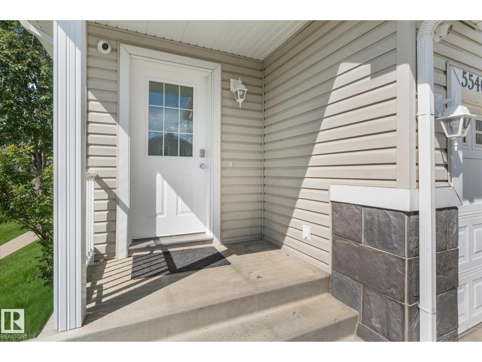5540 163 AV NW - 5