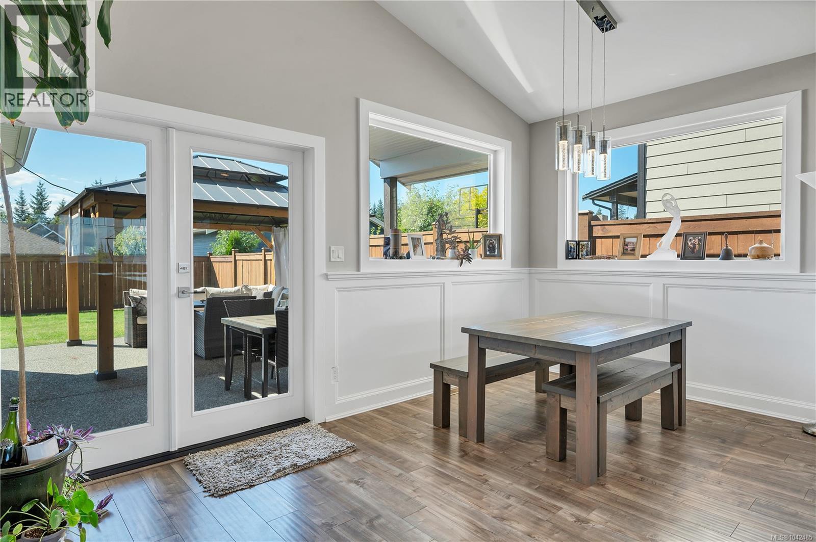 721 Timberline Dr - 24