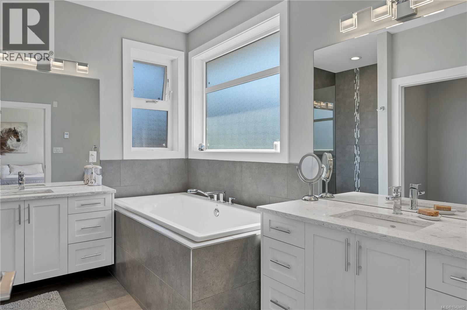 721 Timberline Dr - 32
