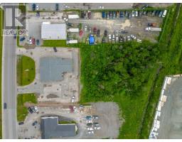 30 Roe Avenue thumbnail 8