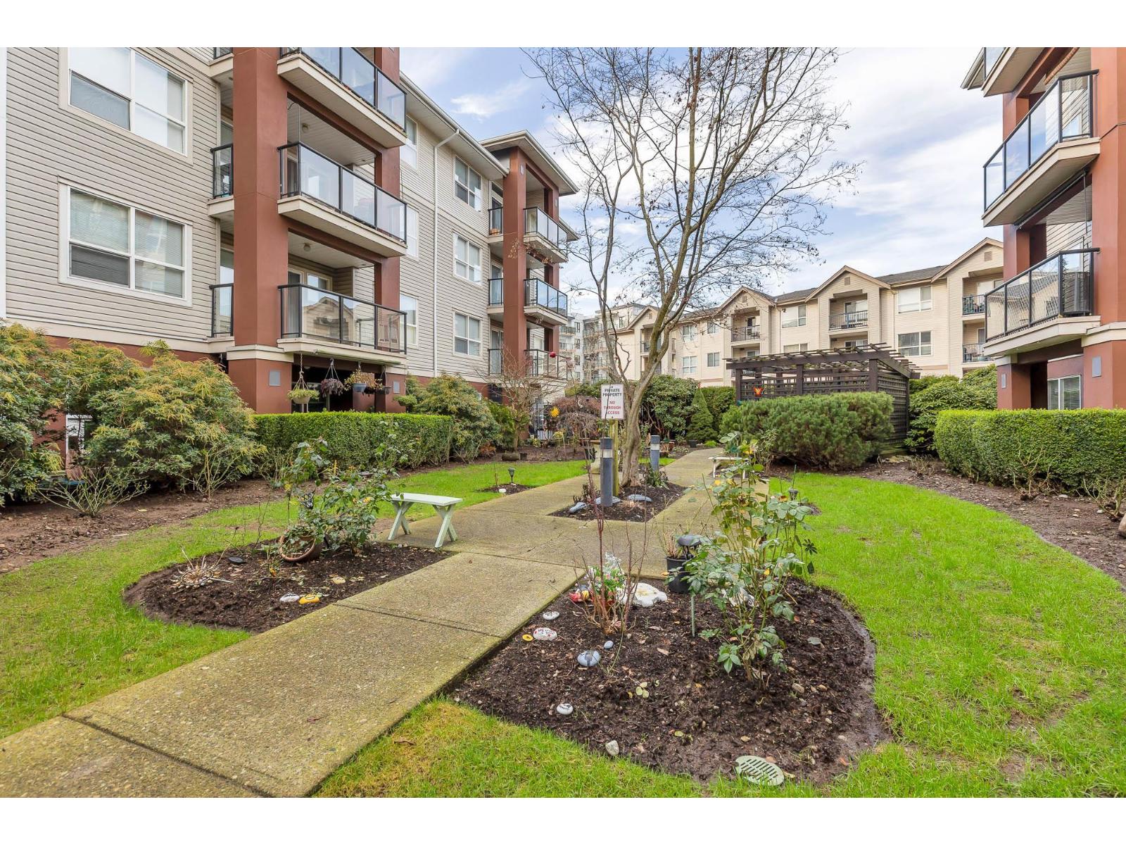 308 20239 MICHAUD CRESCENT, Langley