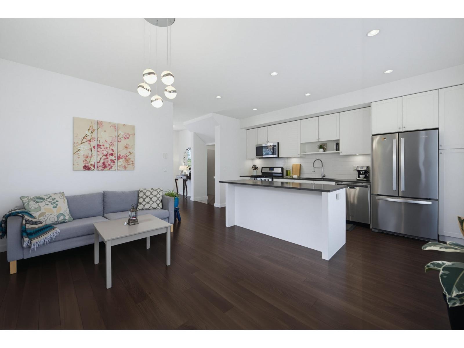 7 16357 15 AVENUE, Surrey