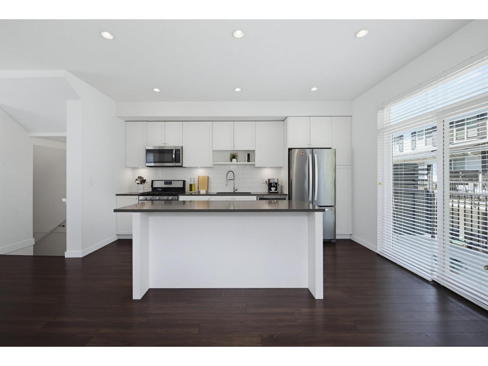 7 16357 15 AVENUE, Surrey